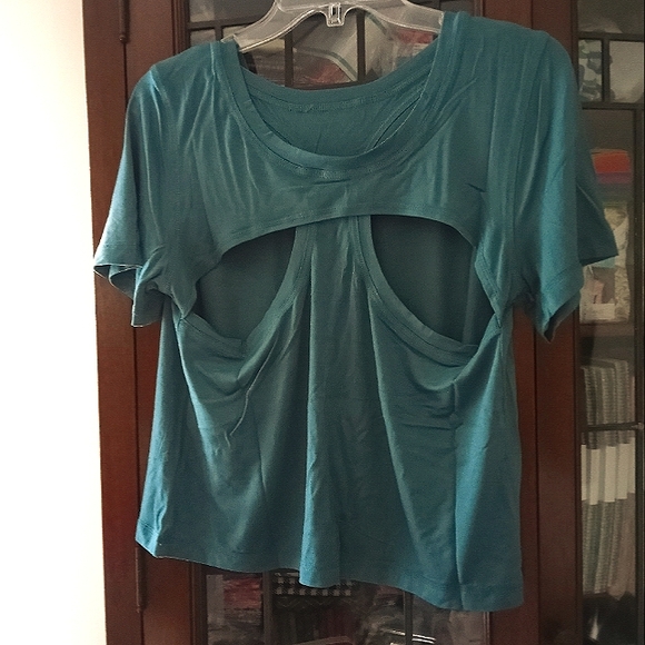 SALE Banana Republic Active Boatneck T-Shirt Back Cutout NWT SZ M - Picture 2 of 2
